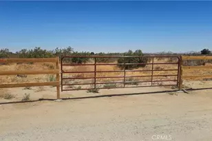 0 T6, Sun Village, CA 93543 - Photo 1