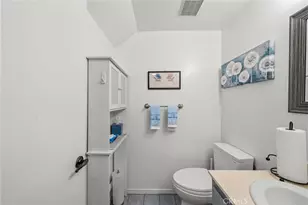 16745 Vanowen, Los Angeles, CA 91406 - Photo 14
