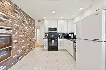 1869 Country Club, Thousand Oaks, CA 91360 - Photo 10