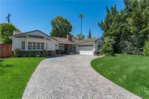 23160 Ostronic Dr, Woodland Hills, CA 91367 - Photo 4