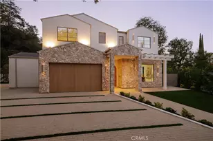 16933 Bosque Dr, Encino, CA 91436 - Photo 2