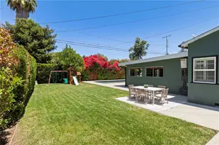 22925 Leonora, Woodland Hills, CA 91367 - Photo 14