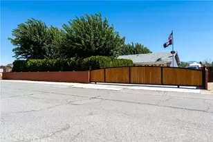 17164 Schollview, Lake Los Angeles, CA 93591 - Photo 2