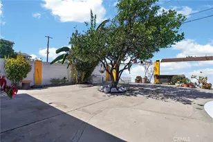 8719 Sylmar, Los Angeles, CA 91402 - Photo 48