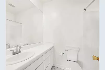 525 S Shelton Street #205, Burbank, CA 91506 - Photo 4