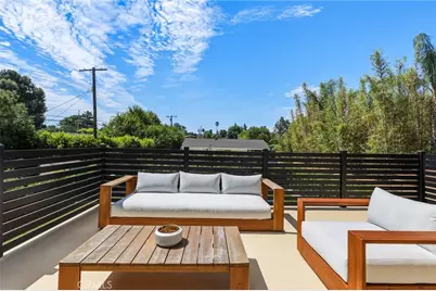 22816 Erwin, Woodland Hills, CA 91367 - Photo 52