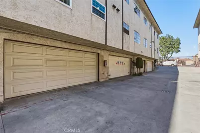 8927 Cedros #14, Panorama City, CA 91402 - Photo 28