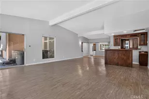 19448 Blythe, Reseda, CA 91335 - Photo 6