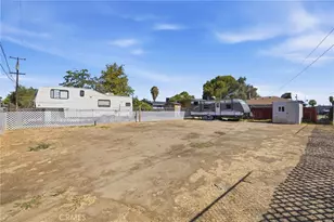 1115 19 St, Bakersfield, CA 93305 - Photo 26