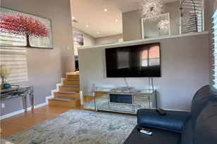 26341 Rainbow Glen Dr, Newhall, CA 91321 - Photo 2