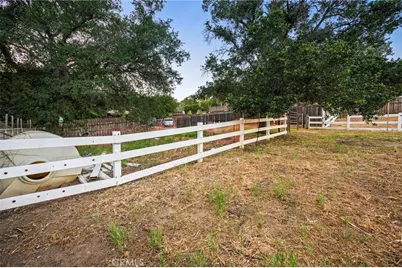 9812 Kentland Avenue, Chatsworth, CA 91311 - Photo 10