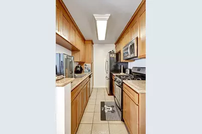 20327 Saticoy #309, Winnetka, CA 91306 - Photo 6