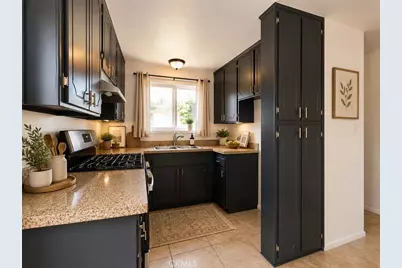 44137 Fern, Lancaster, CA 93534 - Photo 2