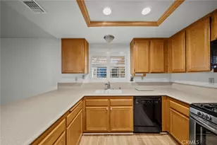 25234 Steinbeck, Stevenson Ranch, CA 91381 - Photo 8
