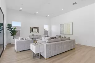 30018 N Avenida Sierra Madre, Valencia, CA 91354 - Photo 12