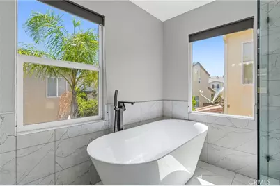 23822 Via Campana, Valencia, CA 91354 - Photo 42