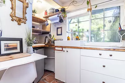 8869 Lookout Mountain Ave, Los Angeles, CA 90046 - Photo 40