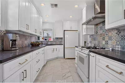 5938 Simpson Ave, Valley Village, CA 91607 - Photo 14