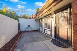 10055 Larwin, Chatsworth, CA 91311 - Photo 4