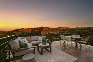 15059 Rayneta Dr, Sherman Oaks, CA 91403 - Photo 14