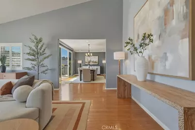 15059 Rayneta Drive, Sherman Oaks, CA 91403 - Photo 16