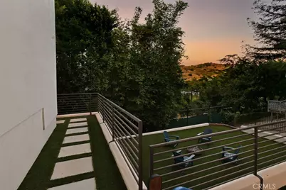 15059 Rayneta Drive, Sherman Oaks, CA 91403 - Photo 60