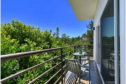 15059 Rayneta Drive, Sherman Oaks, CA 91403 - Photo 36