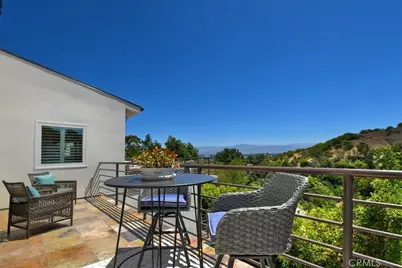 15059 Rayneta Drive, Sherman Oaks, CA 91403 - Photo 22