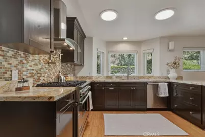 15059 Rayneta Drive, Sherman Oaks, CA 91403 - Photo 24