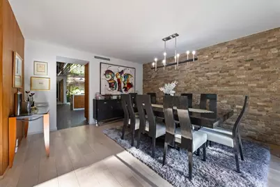 5000 Queen Victoria Road, Woodland Hills, CA 91364 - Photo 18
