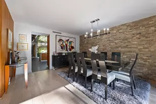 5000 Queen Victoria Rd, Woodland Hills, CA 91364 - Photo 18