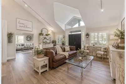 23134 Collins Street, Woodland Hills, CA 91367 - Photo 10