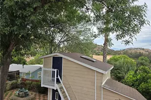 9516 Dennis, Chatsworth, CA 91311 - Photo 32