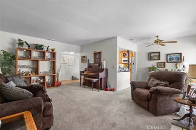 2641 N Buena Vista Street, Burbank, CA 91504 - Photo 6