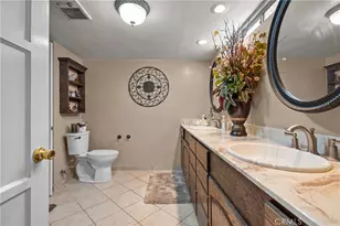 2641 N Buena Vista St, Burbank, CA 91504 - Photo 20