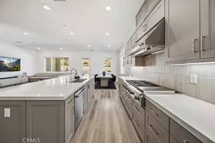29566 Camino Azar, Valencia, CA 91354 - Photo 18