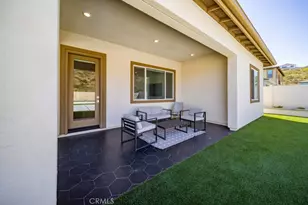 29566 Camino Azar, Valencia, CA 91354 - Photo 46