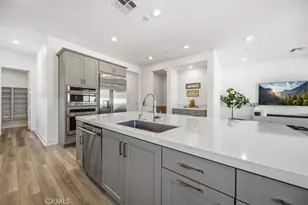 29566 Camino Azar, Valencia, CA 91354 - Photo 20