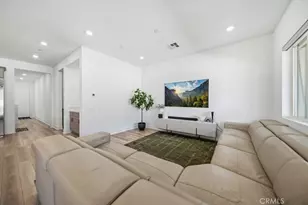 29566 Camino Azar, Valencia, CA 91354 - Photo 6