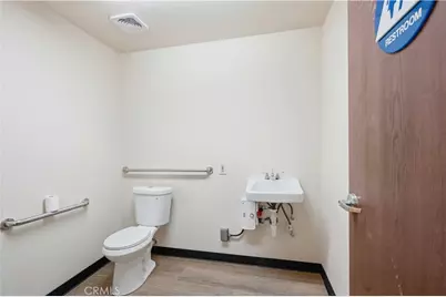2140 E Palmdale Boulevard #L, Palmdale, CA 93550 - Photo 18