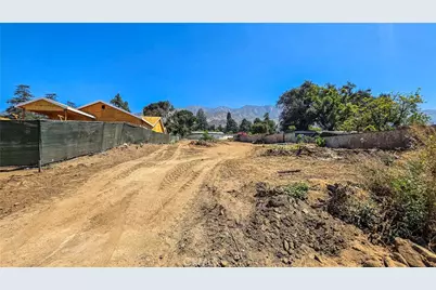 677 E Palm, Altadena, CA 91001 - Photo 6