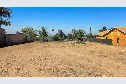 677 E Palm, Altadena, CA 91001 - Photo 2