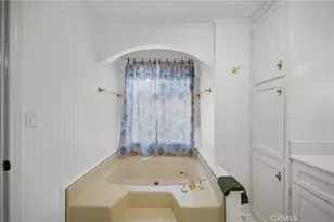27730 Starlight Ln, Castaic, CA 91384 - Photo 22