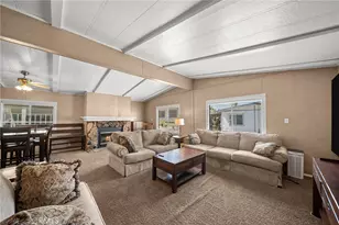 27730 Starlight Ln, Castaic, CA 91384 - Photo 4