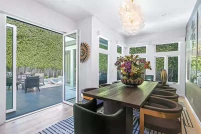 8719 Rosewood, West Hollywood, CA 90048 - Photo 32