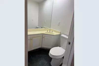 10425 Larwin Avenue, Chatsworth, CA 91311 - Photo 24