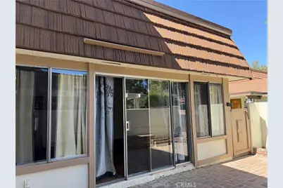 10425 Larwin Avenue, Chatsworth, CA 91311 - Photo 2