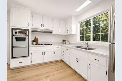 23518 Friar Street, Woodland Hills, CA 91367 - Photo 8