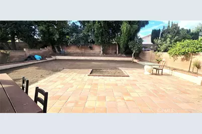 19957 Lorne, Winnetka, CA 91306 - Photo 8
