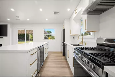 22923 Arminta Street, West Hills, CA 91304 - Photo 10
